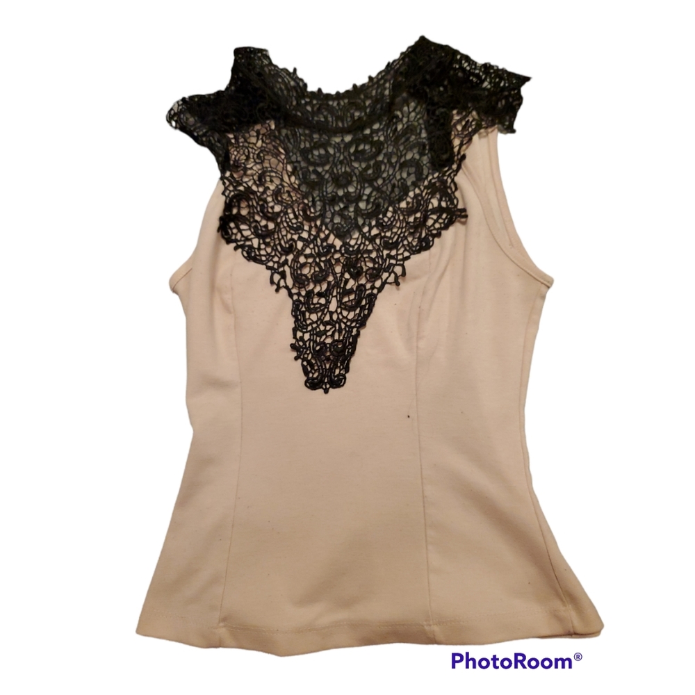 Lacey top